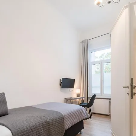 Aurora 3*