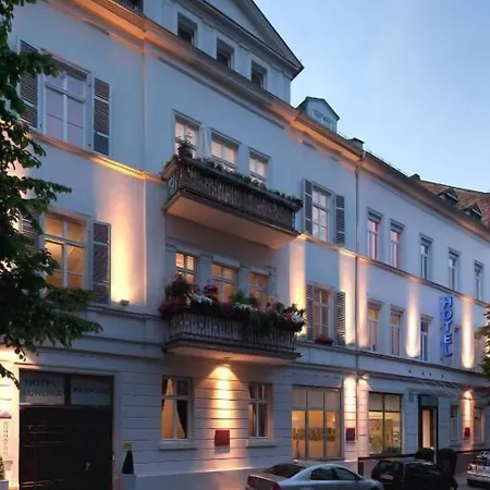 Aurora Hotel 3*